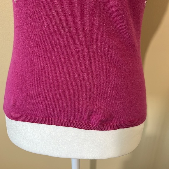 Magenta sweater vest with embellishments - Picture 4 of 7